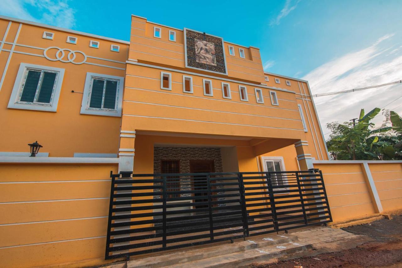 Hotel Saffron Vilva Pondicherry Esterno foto