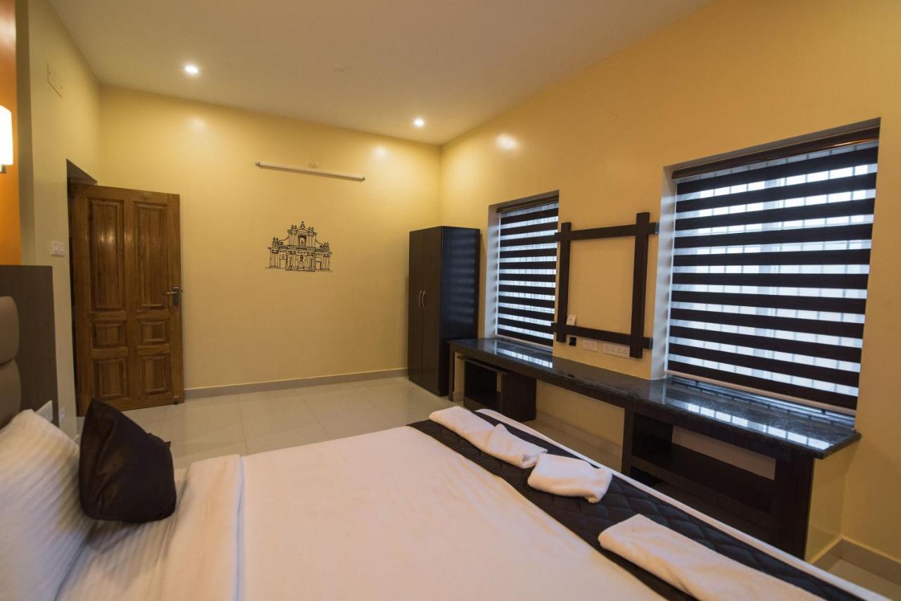 Hotel Saffron Vilva Pondicherry Esterno foto