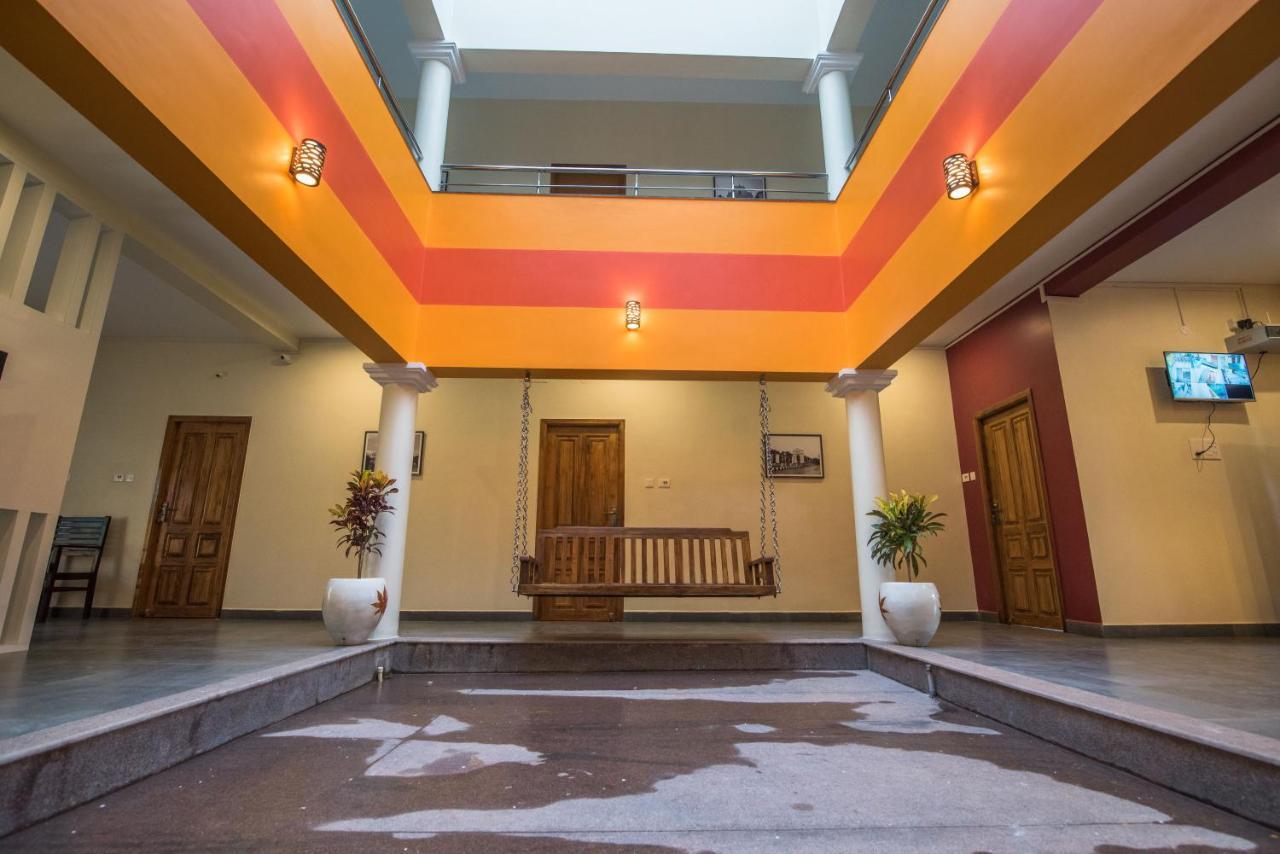 Hotel Saffron Vilva Pondicherry Esterno foto