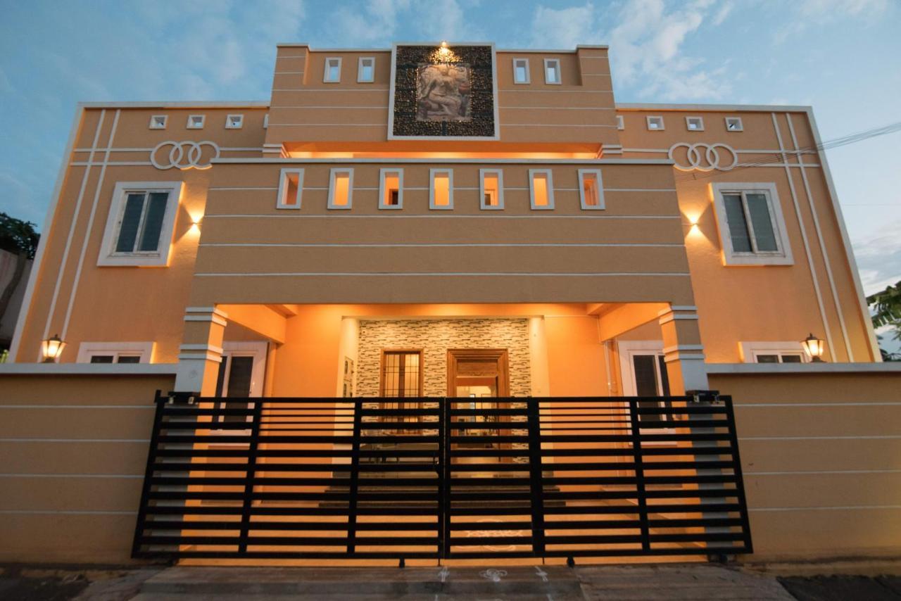 Hotel Saffron Vilva Pondicherry Esterno foto