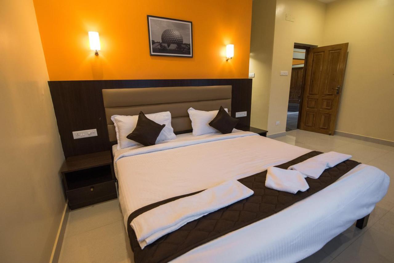 Hotel Saffron Vilva Pondicherry Esterno foto
