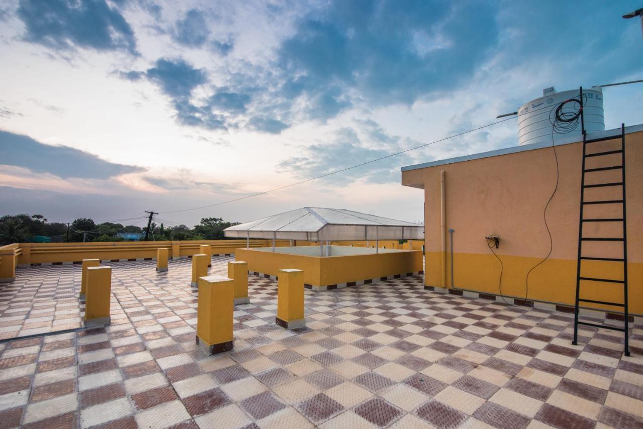 Hotel Saffron Vilva Pondicherry Esterno foto