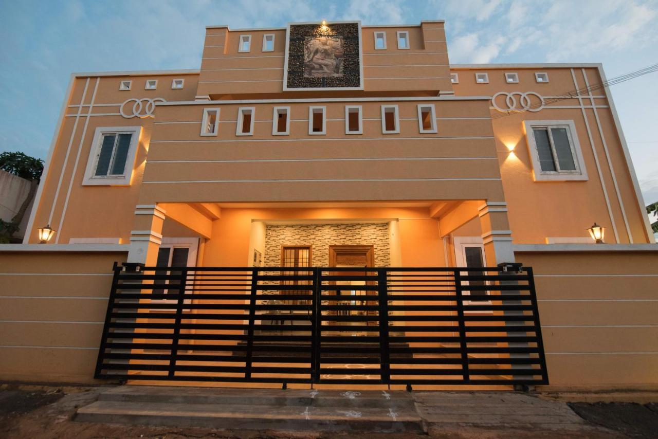 Hotel Saffron Vilva Pondicherry Esterno foto