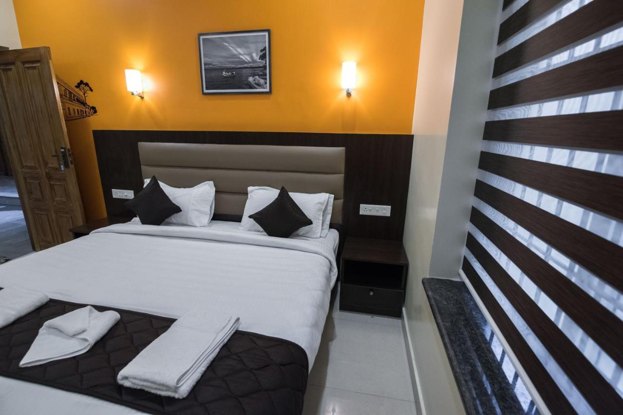 Hotel Saffron Vilva Pondicherry Esterno foto